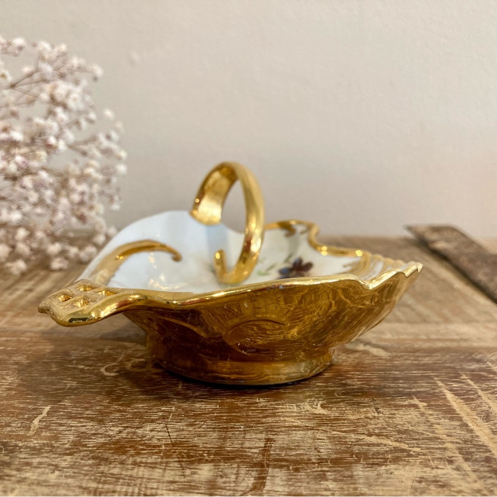Vintage Ceramic Hand Painted Trinket Dish Signed 1967 Violets Gold Tone - Picture 7 of 13